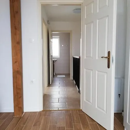 Zoeld Terasz Vendeghaz *