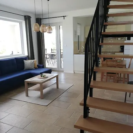 Apartment Zoeld Terasz Vendeghaz *