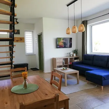 Apartment Zoeld Terasz Vendeghaz *