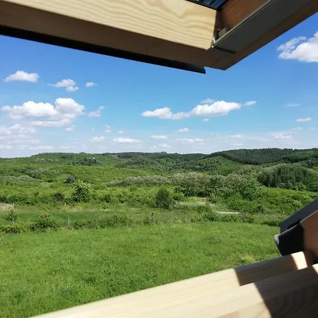 Zoeld Terasz Vendeghaz شقة *