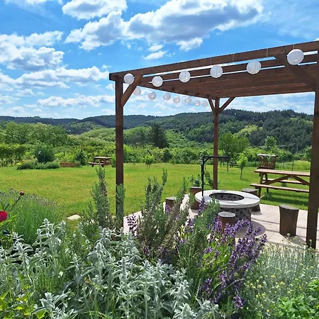 شقة Zoeld Terasz Vendeghaz إيغيرسولوك