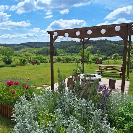 Zoeld Terasz Vendeghaz *